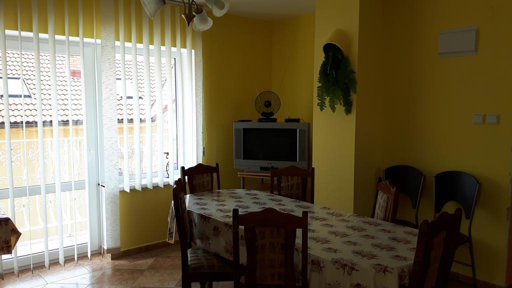 Ubytovanie Tri Sestry Hrabušice エクステリア 写真